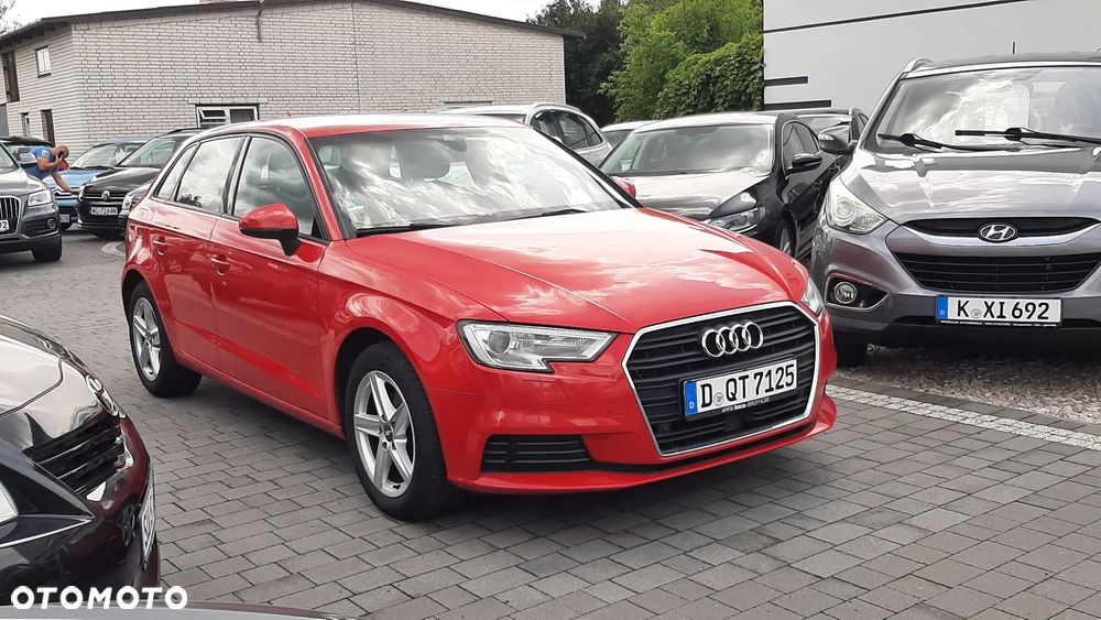Audi A3 Sportback 2.0 TDI S tronic design - 4