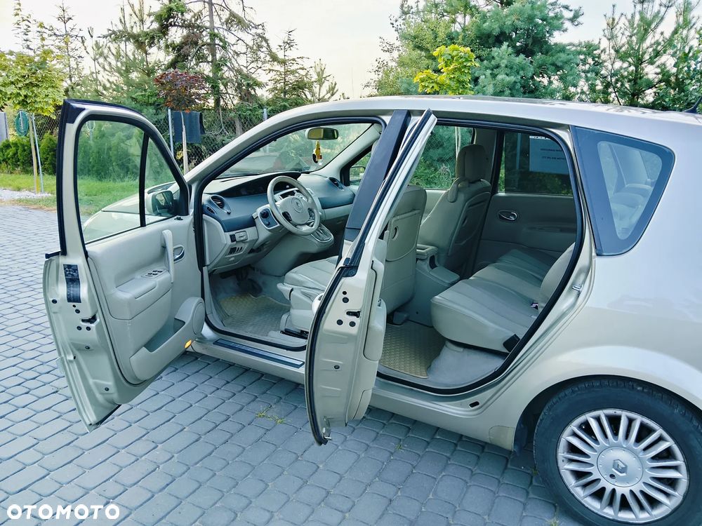 Renault Scenic - 18