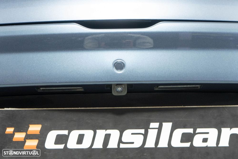 BYD Dolphin 60.4 kWh Design - 13