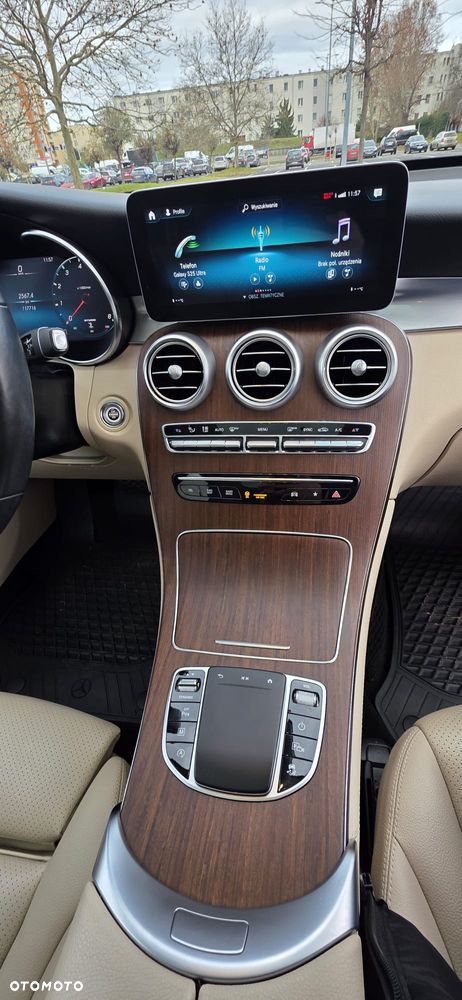 Mercedes-Benz GLC - 22