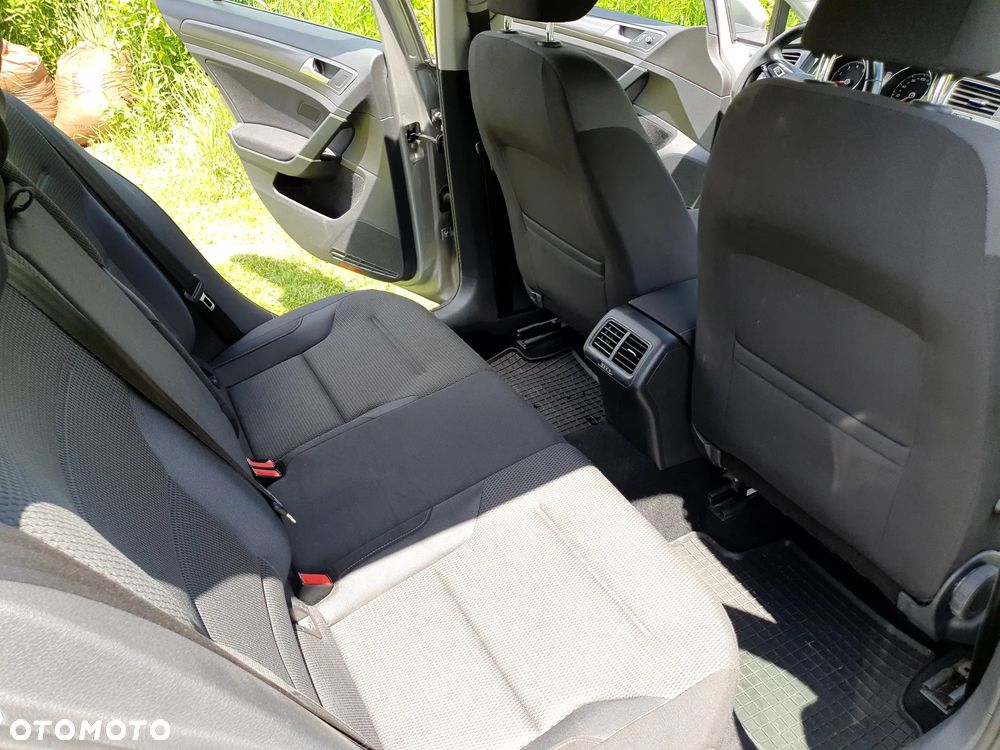 Volkswagen Golf 1.0 TSI BMT Comfortline - 11