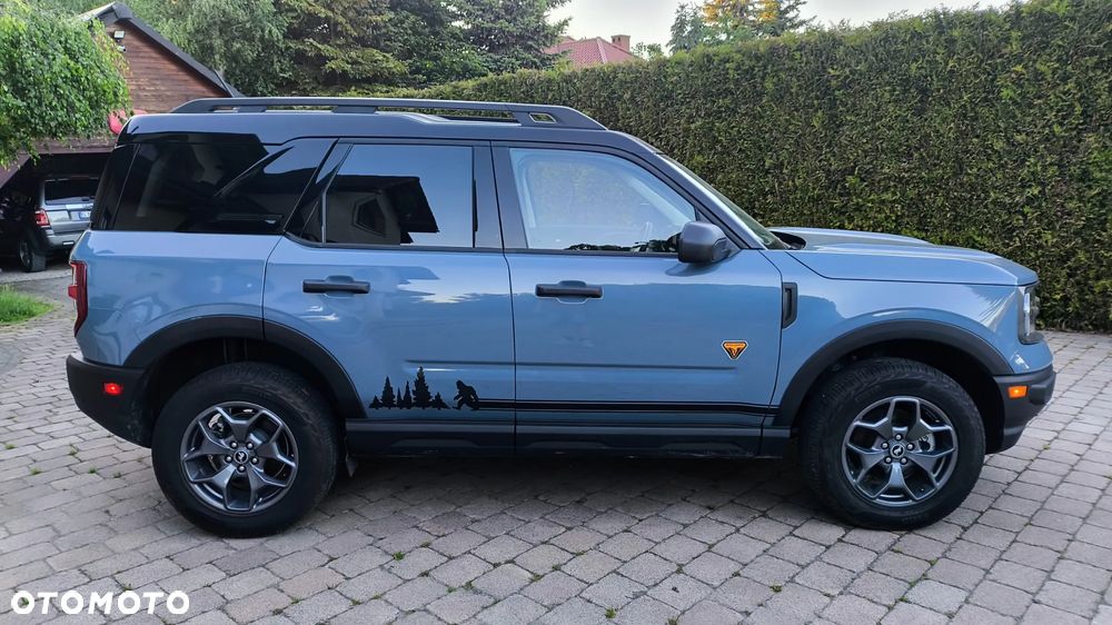 Ford Bronco - 2