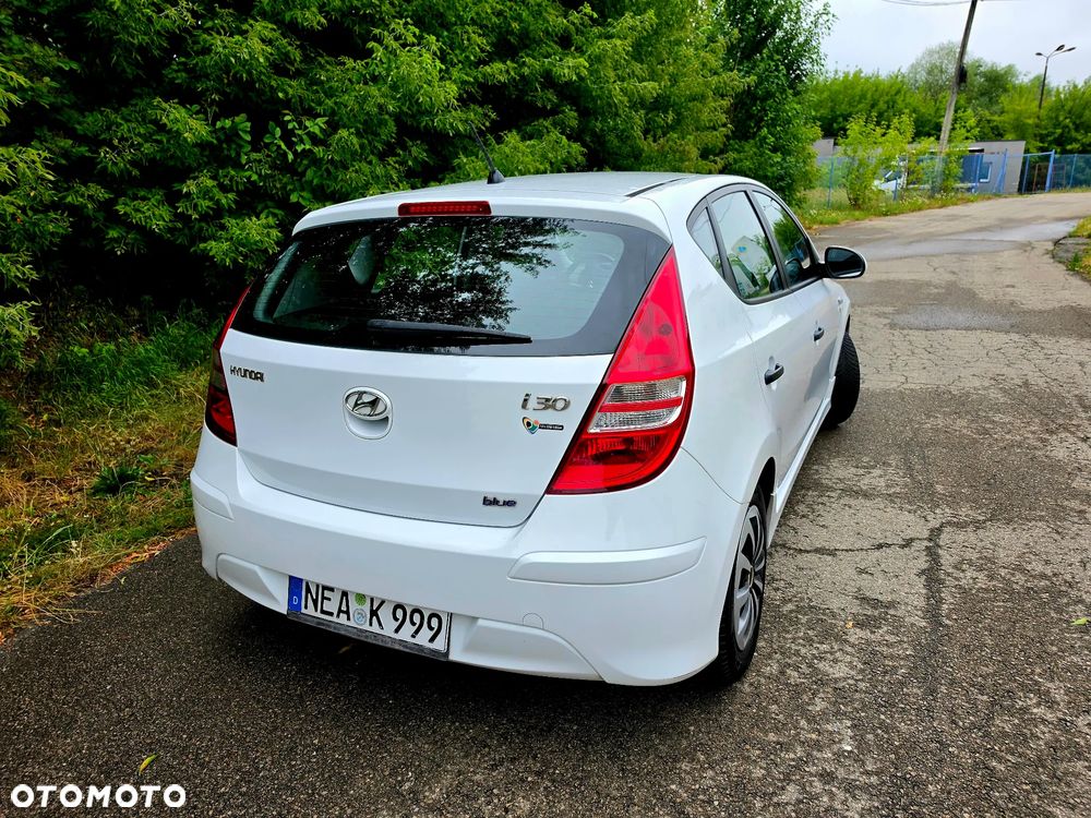 Hyundai i30 1.4 FIFA WM Edition - 4