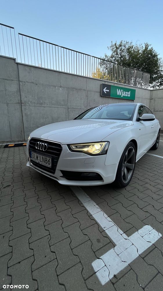 Audi A5 Limousine - 1