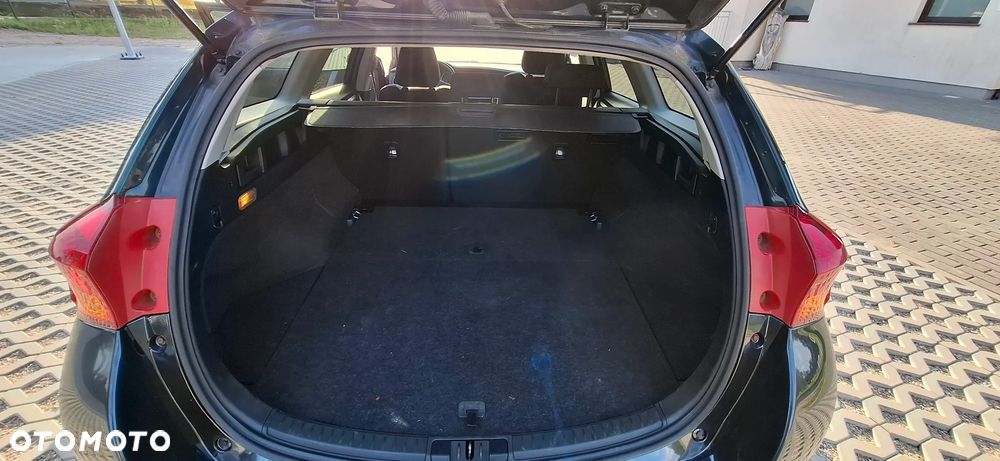 Toyota Auris 1.6 Premium MM - 11