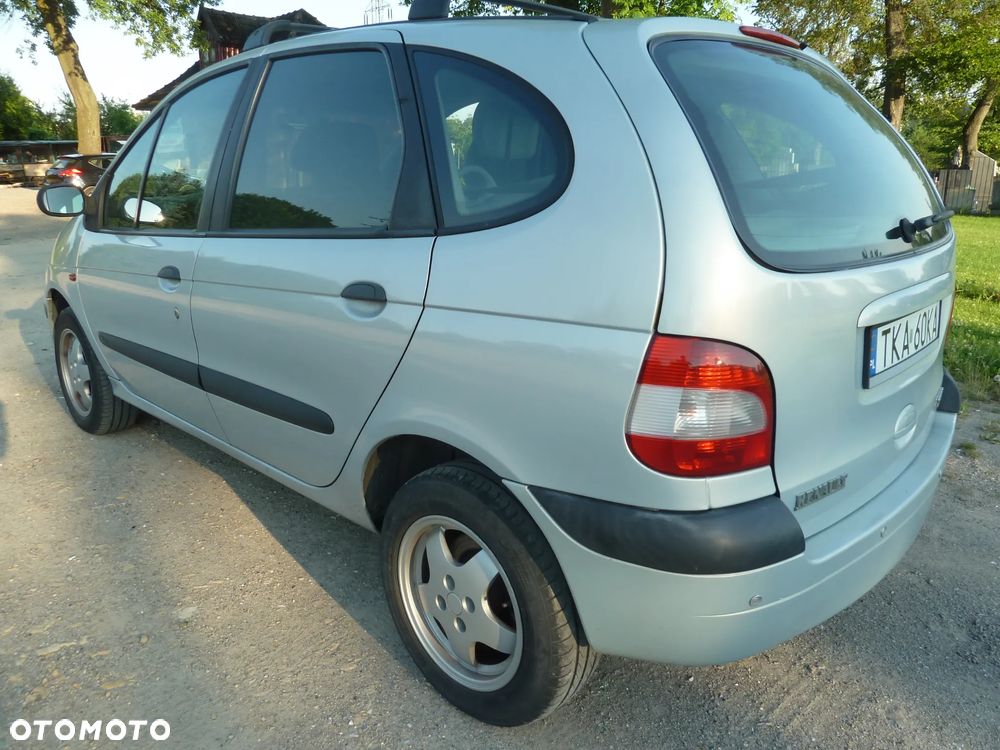 Renault Scenic 1.6 16V Authentique - 7