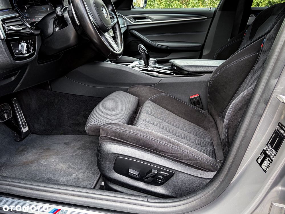 BMW Seria 5 520d M Sport Edition - 22