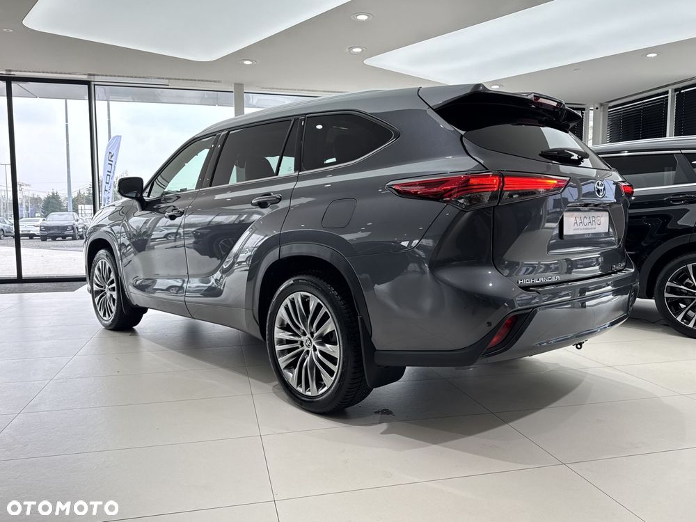 Toyota Highlander - 3