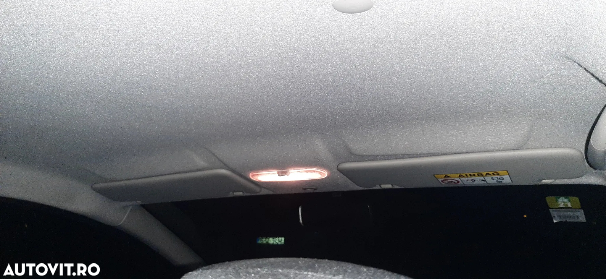 Dacia Logan 1.0 SCe Ambiance - 8