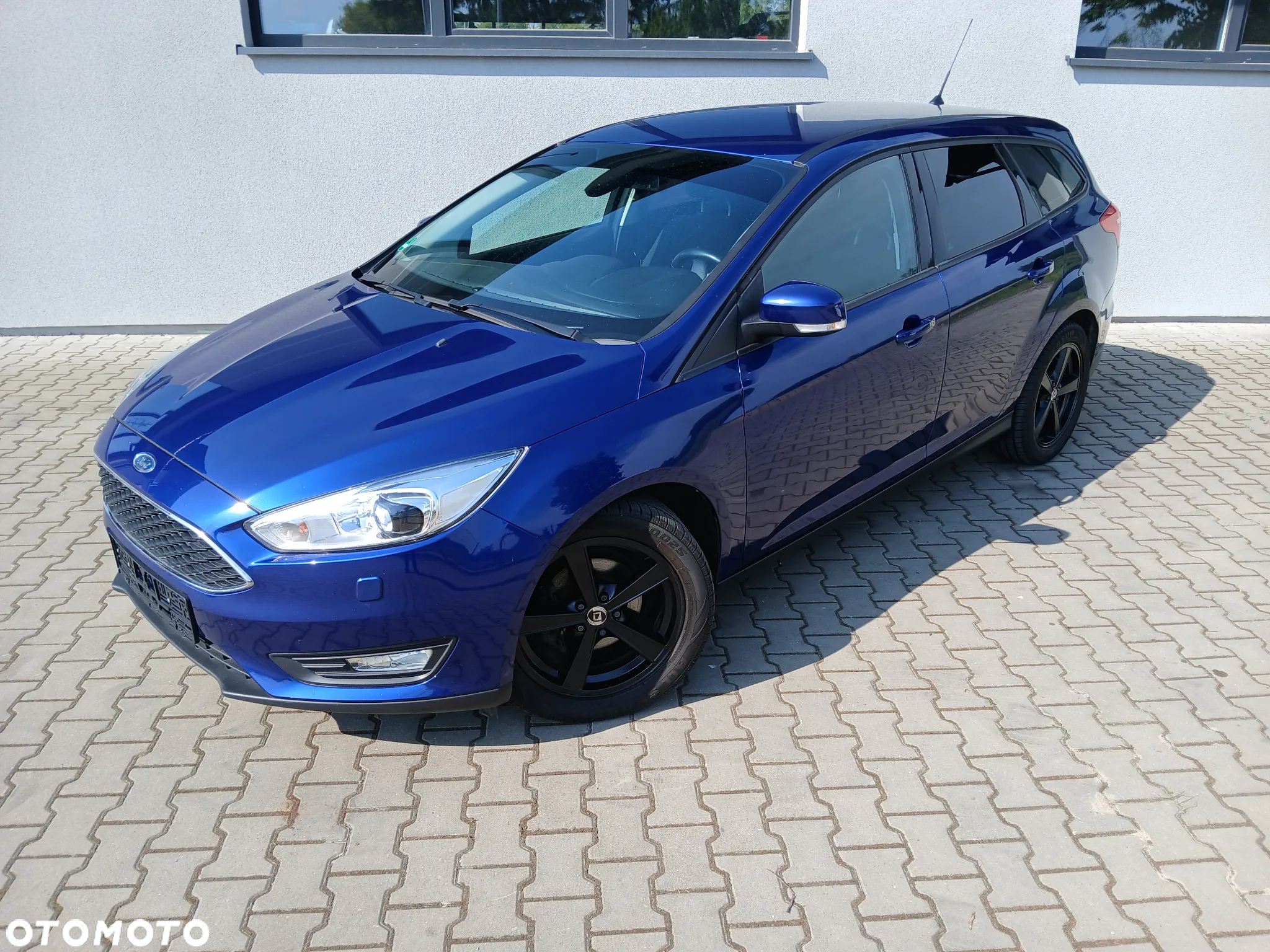 Ford Focus 1.0 EcoBoost Hybrid TITANIUM - 10