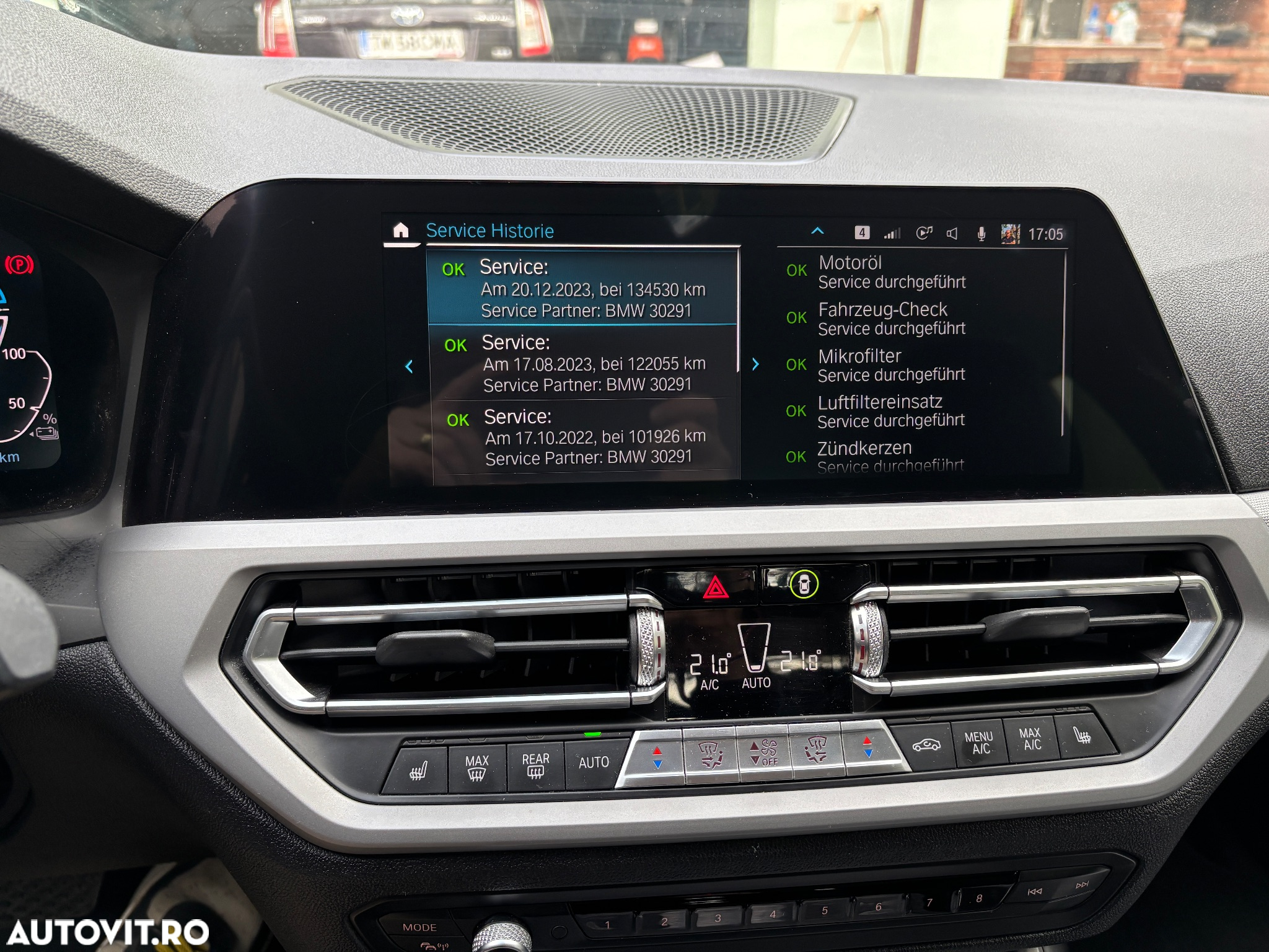 BMW Seria 3 330e Aut. Sport Line - 13