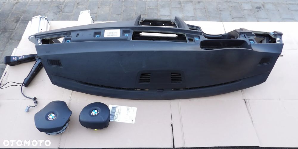 BMW - E90,E91 - DESKA ROZDZIELCZA - KOSOLA - BEZ NAWIGACJI - PODUSZKA KIEROWCY I PASAŻERA - NAPINACZE - DEMONTAŻ - ORYGINAŁ - 9202835 - 1