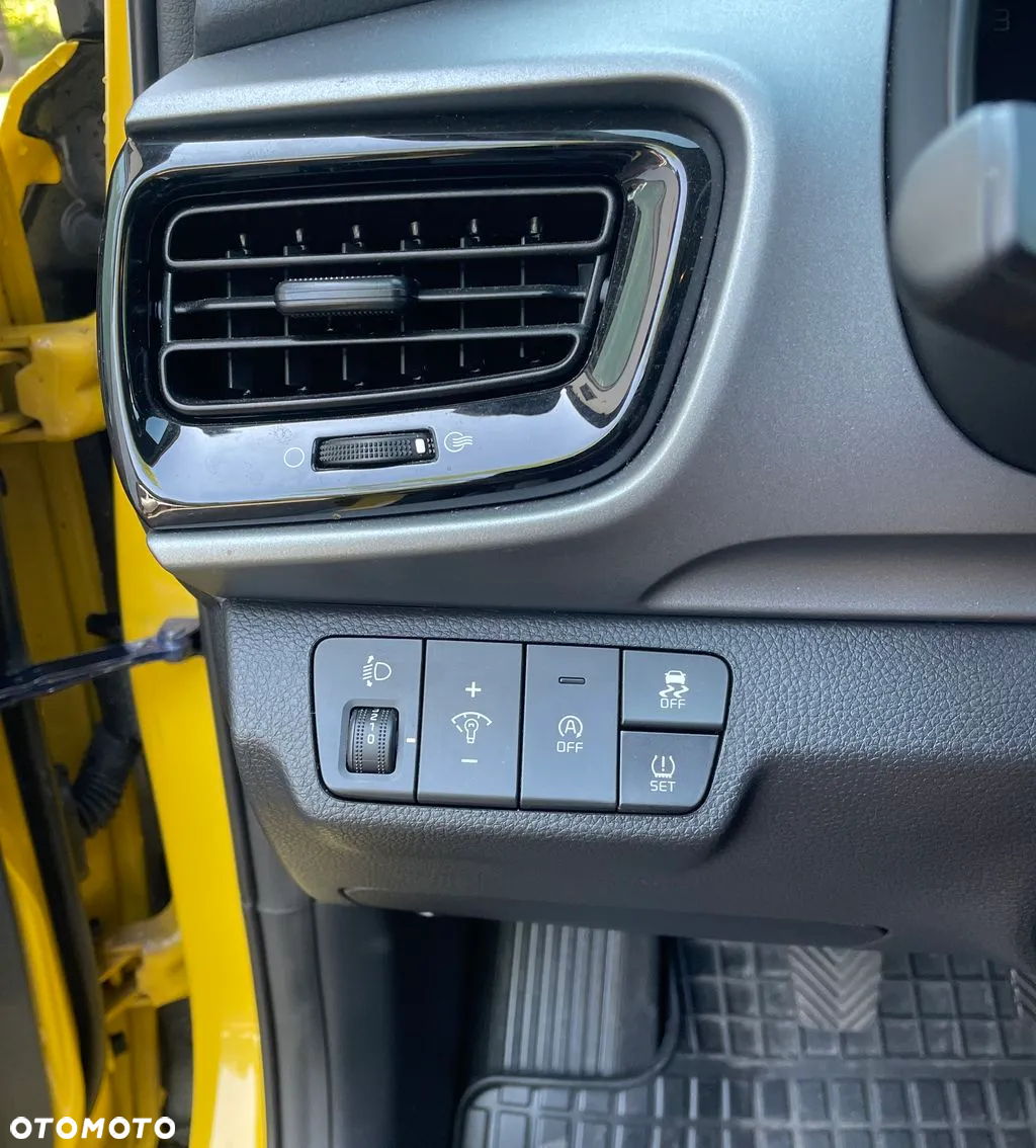 Kia Stonic 1.0 T-GDI L Business Line - 11