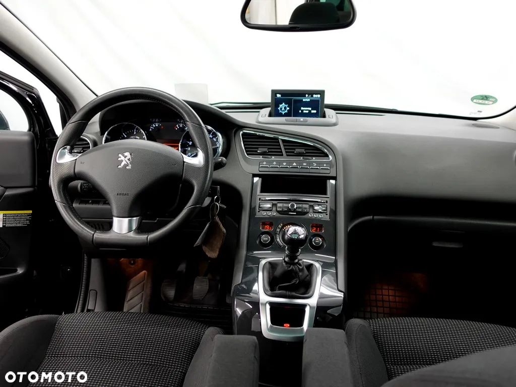 Peugeot 5008 2.0 HDi Allure 7os - 6