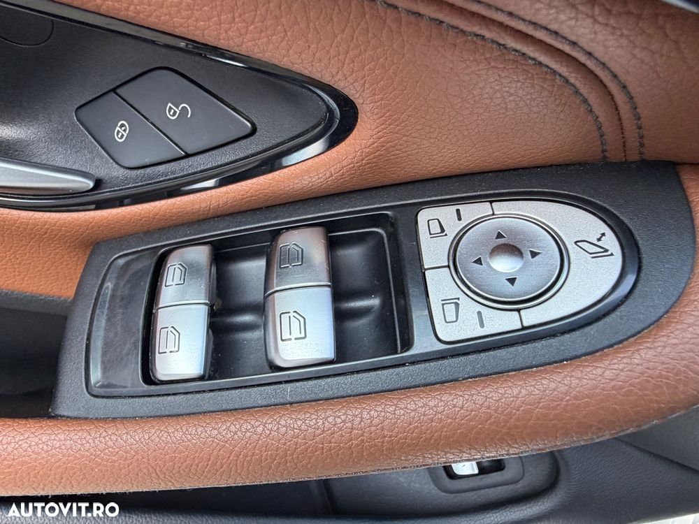 Mercedes-Benz C - 22