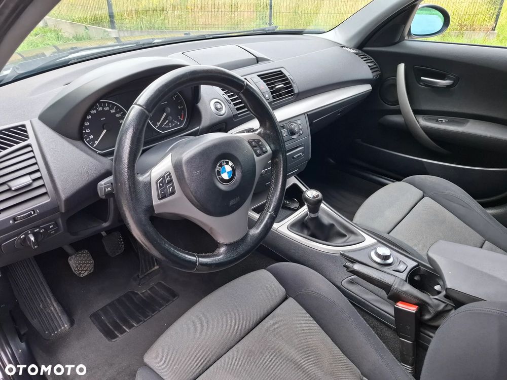 BMW Seria 1 - 10