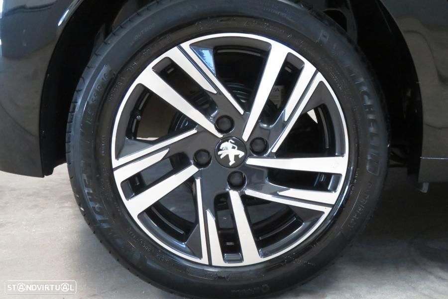 Peugeot 208 1.2 PureTech Active Pack - 28