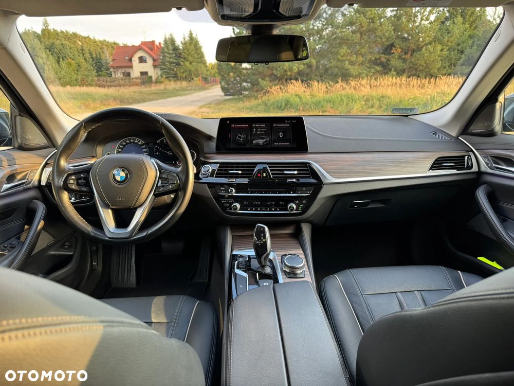 BMW Seria 5 520d Luxury Line - 27