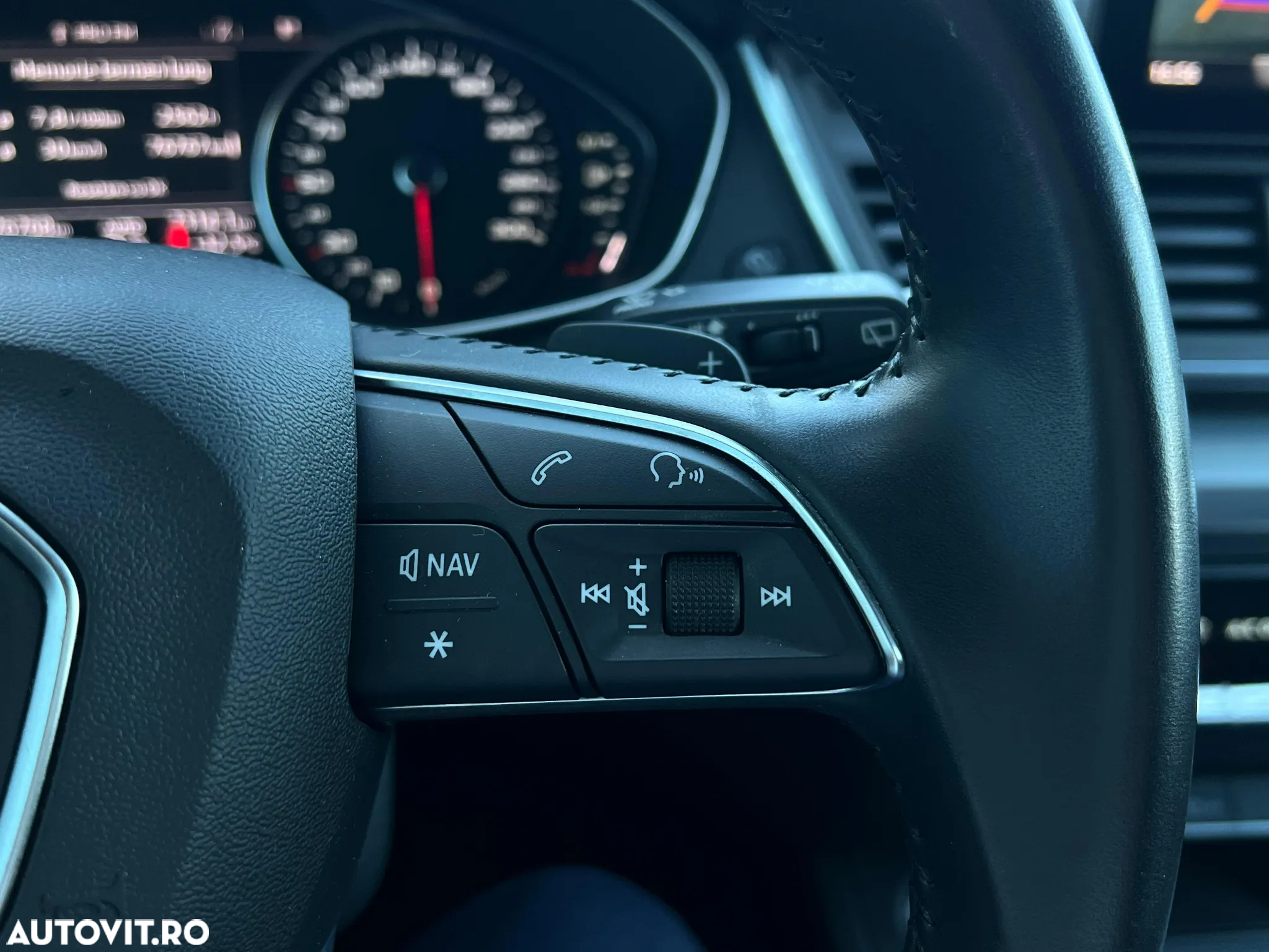 Audi Q5 2.0 40 TDI quattro S tronic Design - 21