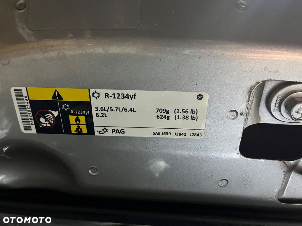 Dodge Challenger Automatik 392 Hemi Scat Pack Shaker - 19