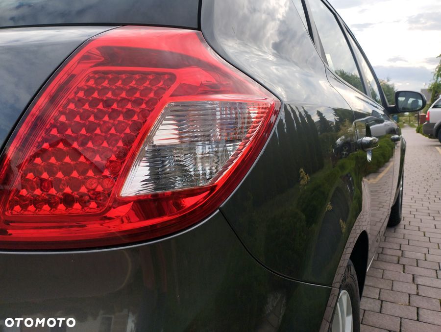 Kia Ceed 1.4 CVVT Spirit - 23