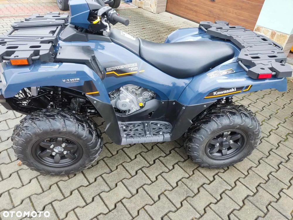 Kawasaki Brute Force - 1