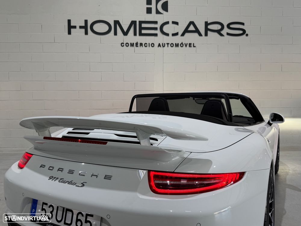 Porsche 911 (991) Turbo S Cabriolet - 32