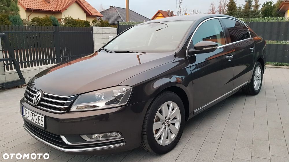 Volkswagen Passat 2.0 TDI DPF Highline - 20