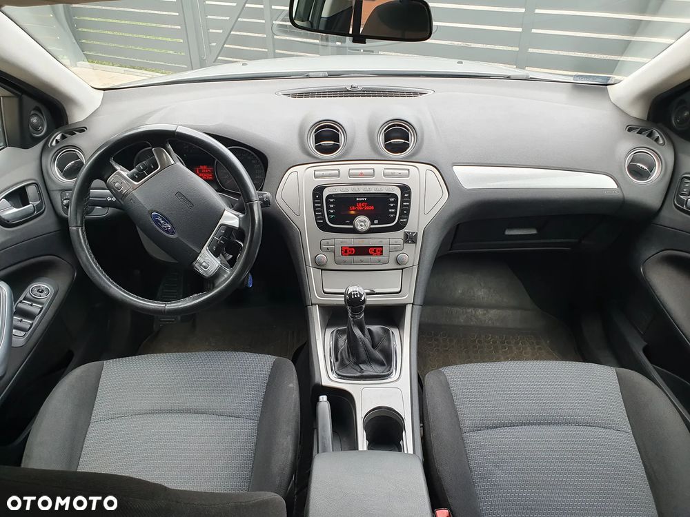 Ford Mondeo 1.8 TDCi Ambiente - 2