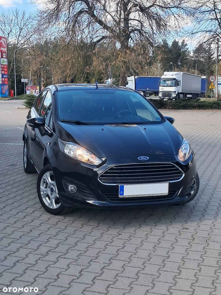 Ford Fiesta 1.0 Champions Edition - 13
