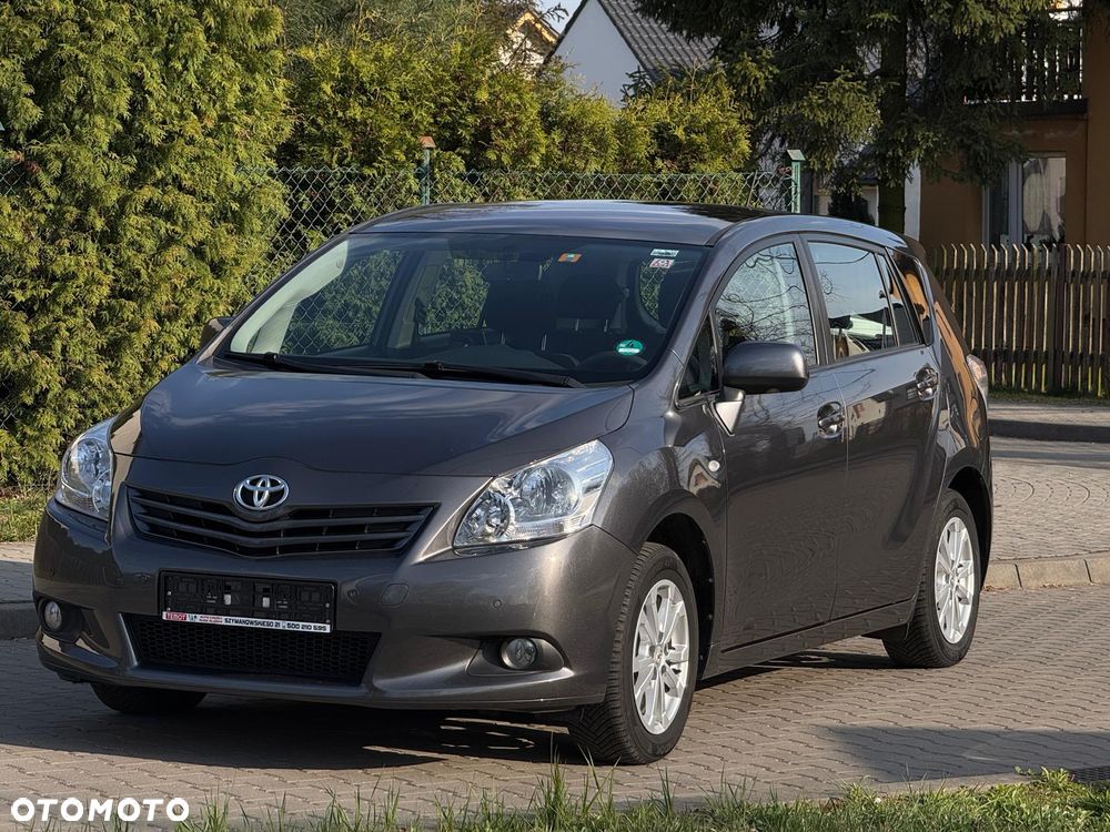 Toyota Verso 1.8 5-Sitzer Skyview Edition - 1