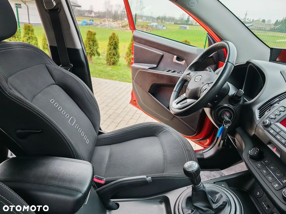 Kia Sportage 2.0 CVVT 4WD Spirit - 26