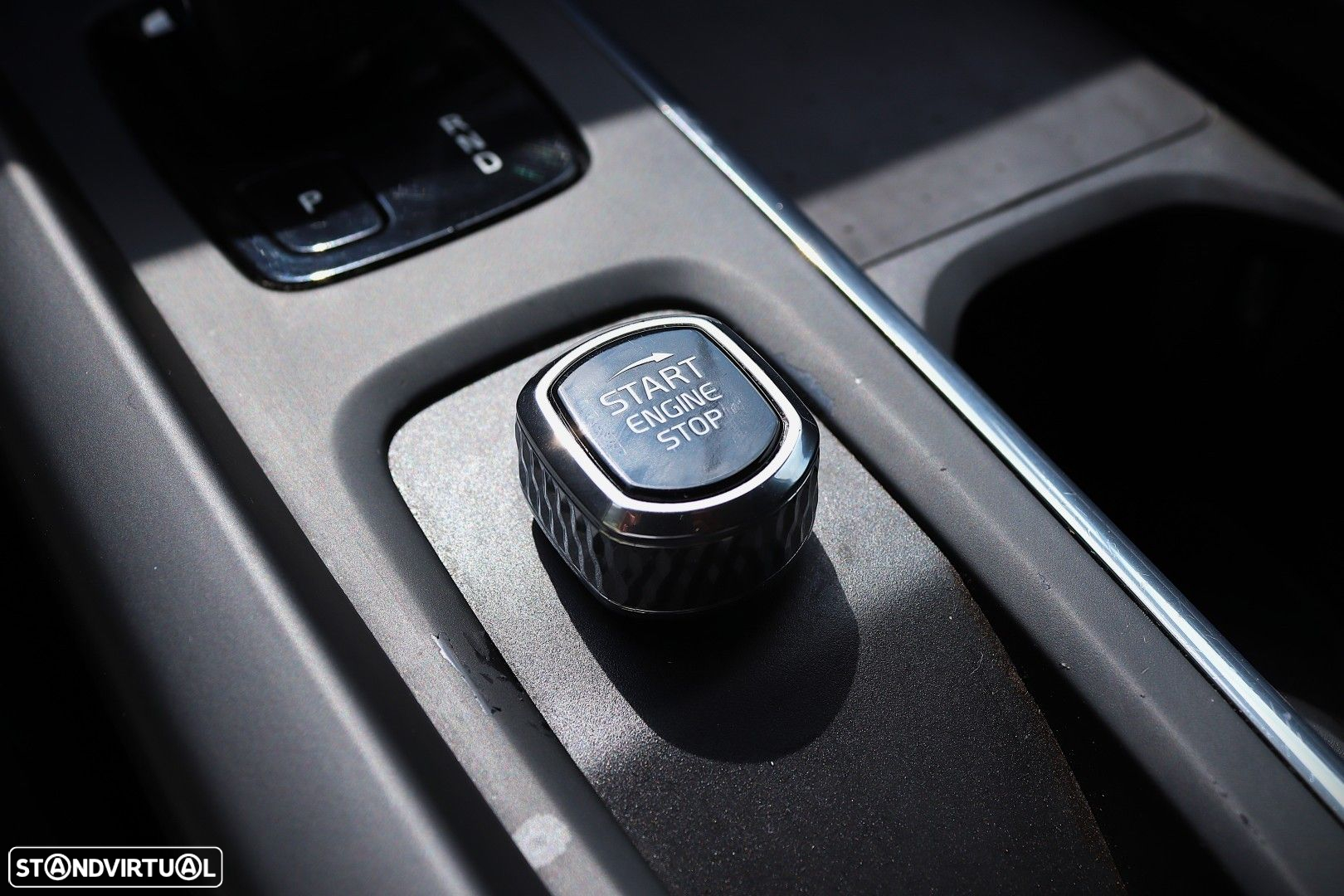 Volvo V60 2.0 B4 Momentum Geartronic - 6