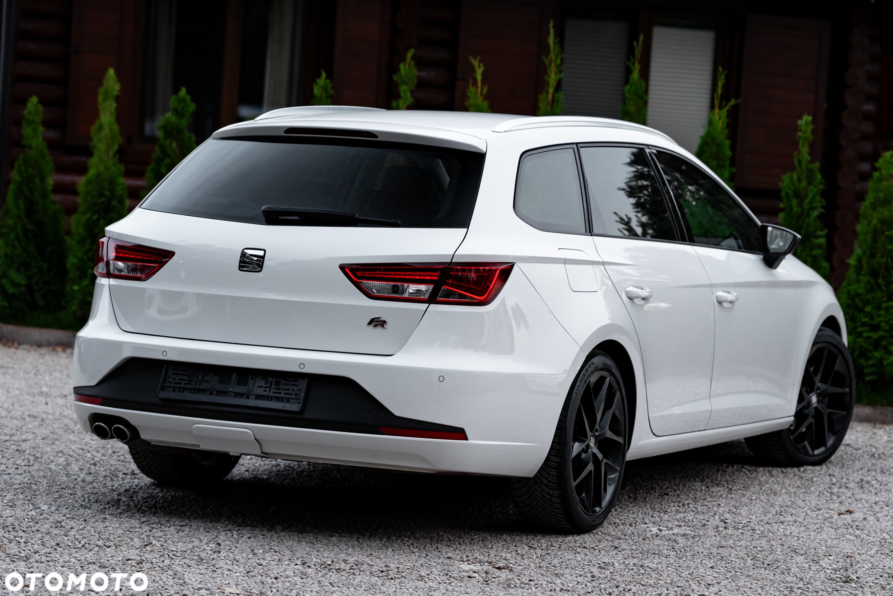 Seat Leon ST 2.0 TDI DPF DSG FR - 12