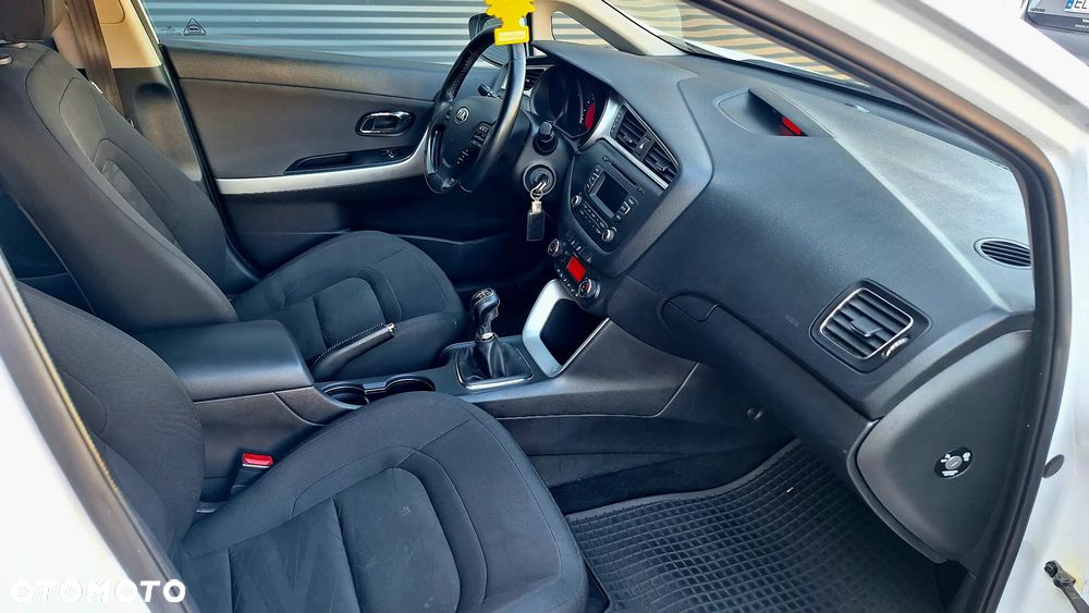 Kia Ceed Cee'd 1.6 CRDi L - 12