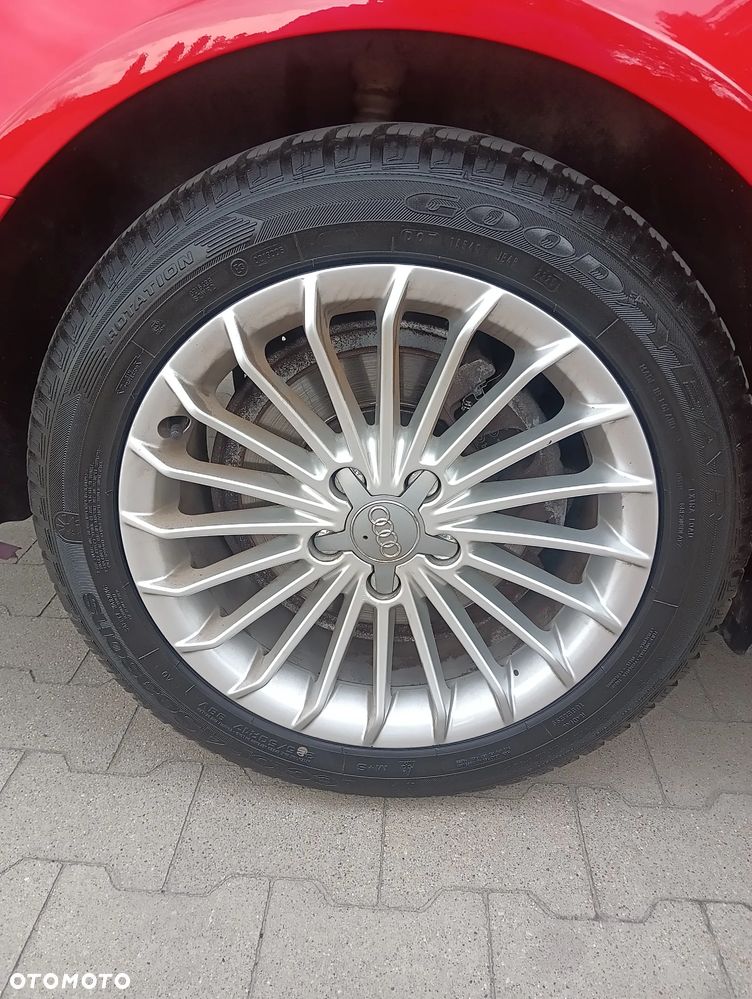 Audi A4 Avant 2.0 TDI quattro - 13