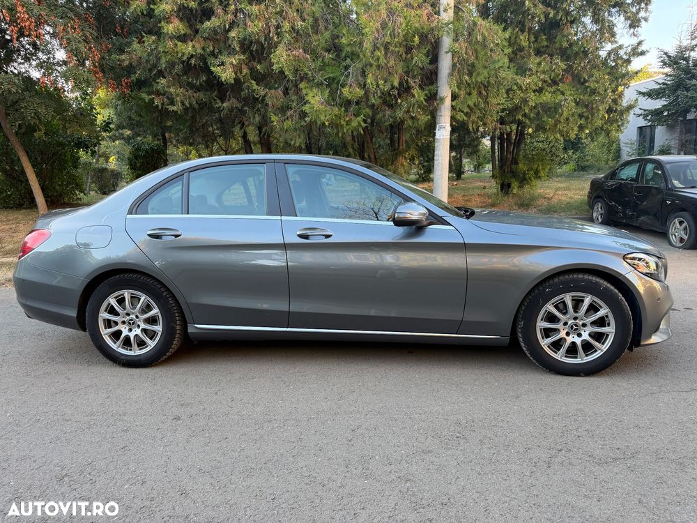 Mercedes-Benz C 2019 photo 4
