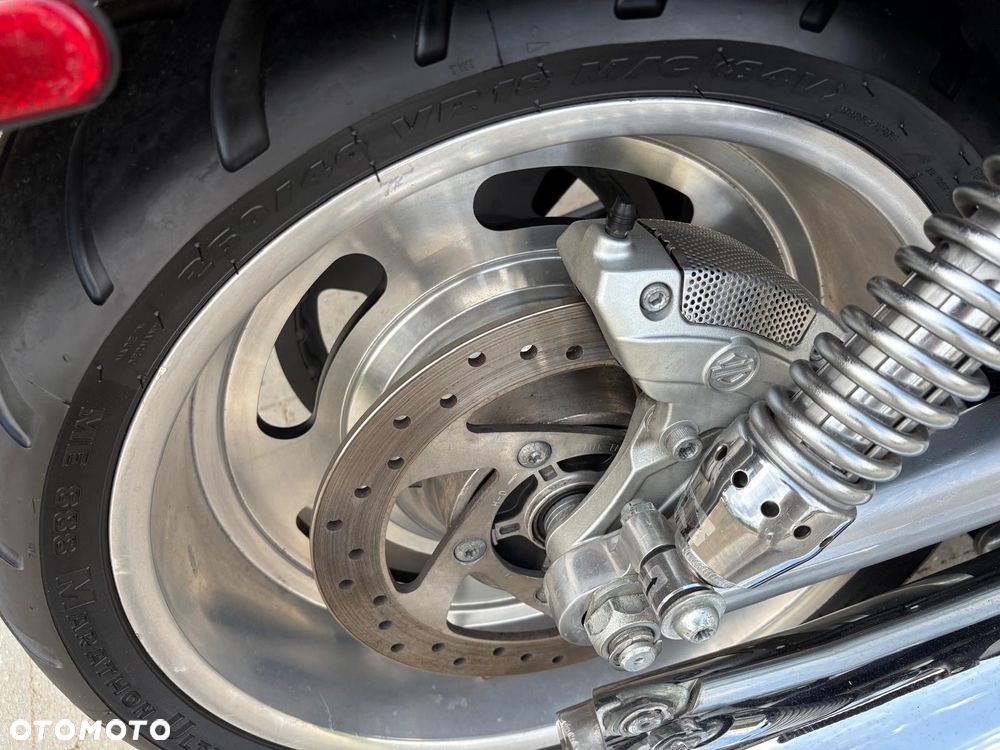 Harley-Davidson Softail V-Rod - 19