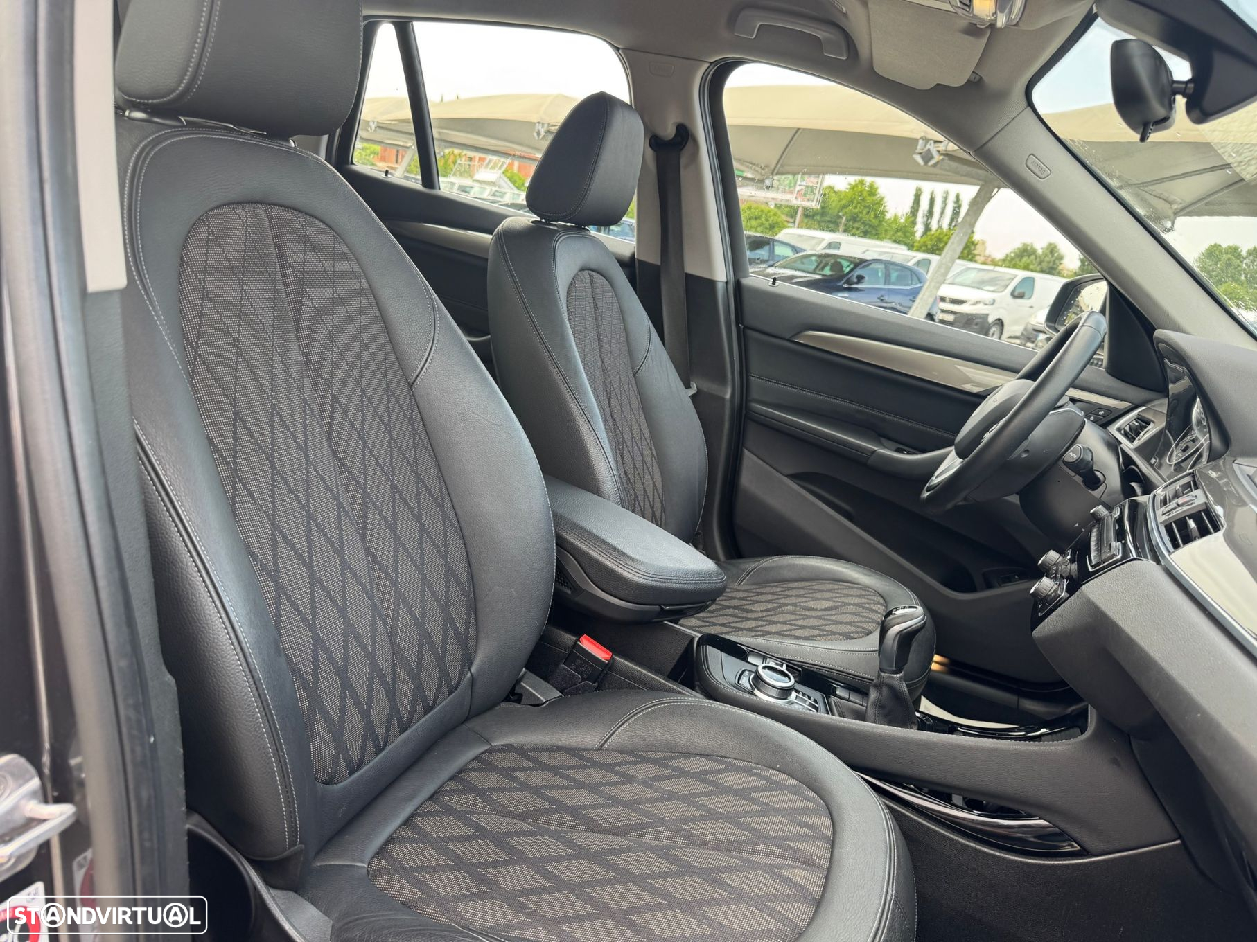 BMW X1 18 d sDrive xLine - 11
