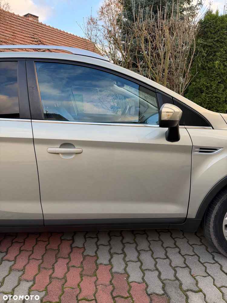 Ford Kuga 2.0 TDCi Titanium FWD - 14