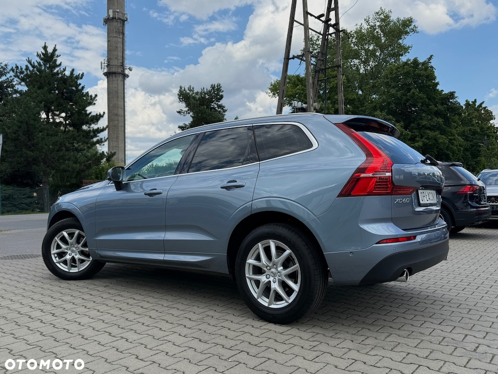 Volvo XC 60 D4 Momentum Pro - 6