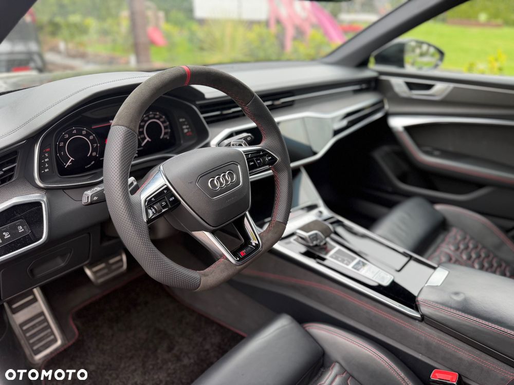 Audi RS6 Avant - 35