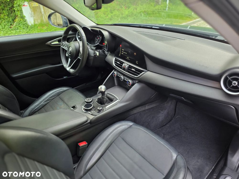 Alfa Romeo Giulia 2.2 D Turbo Super - 33