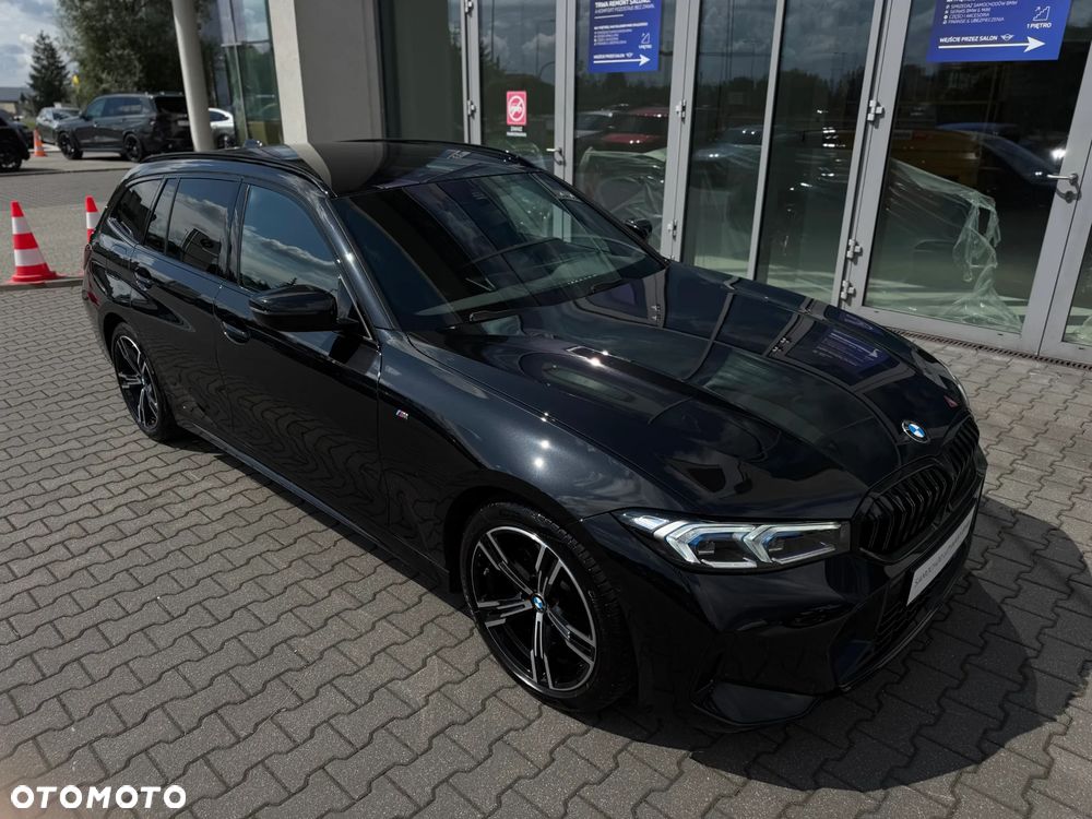 BMW Seria 3 ver-320d-touring-xdrive-m-sport - 27