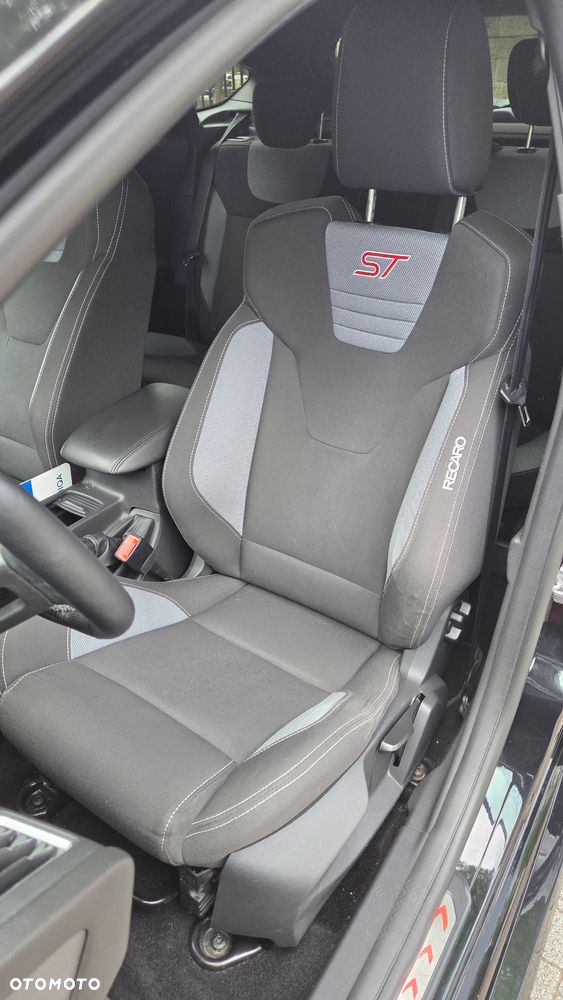 Ford Focus 2.0 TDCi ST-2 - 23