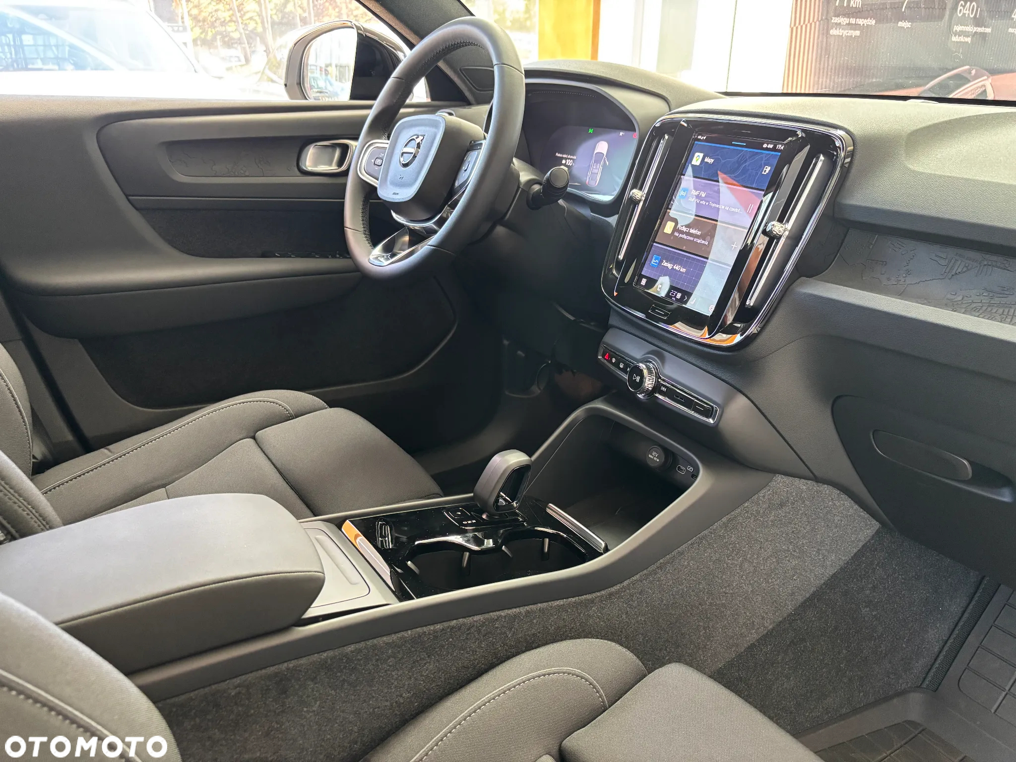 Volvo C40 Recharge Plus - 13