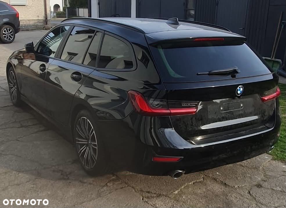 BMW Seria 3 318d MHEV - 3