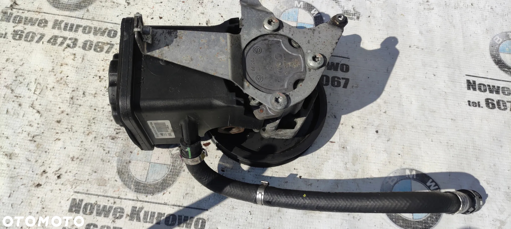 BMW E60 E61 e.0d 2.5d Pompa wspomagania 7693974 - 4