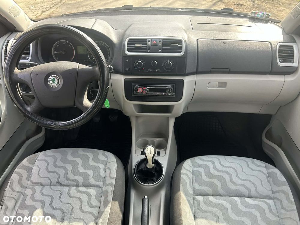 Skoda Fabia - 4