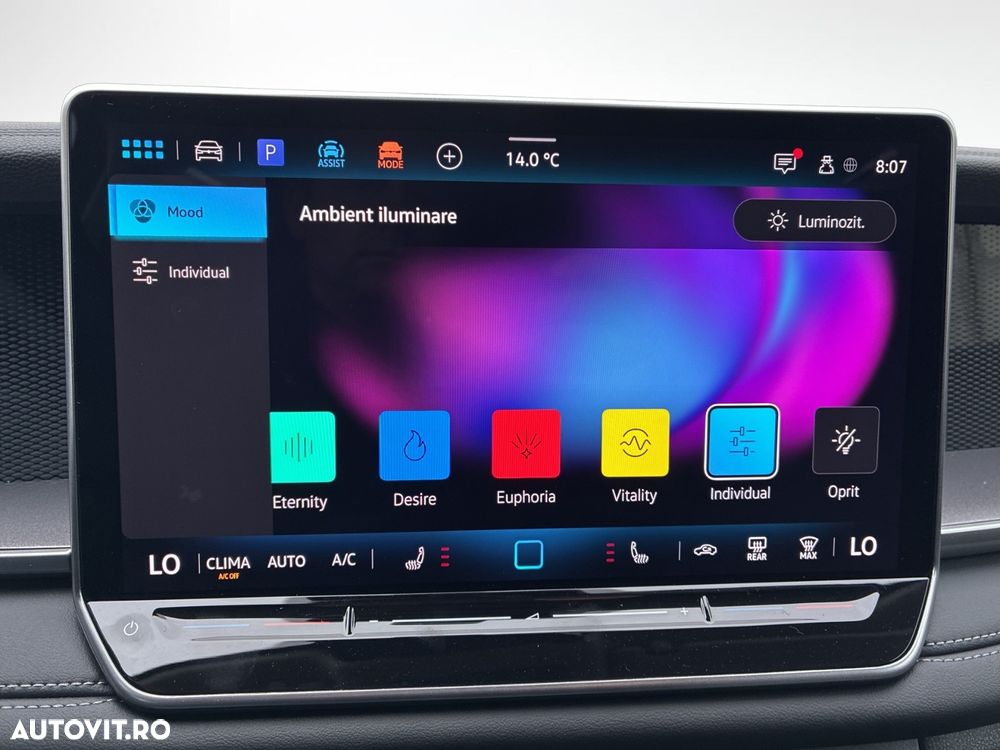 Volkswagen Tayron 2.0 TDI 4Motion DSG Life - 12